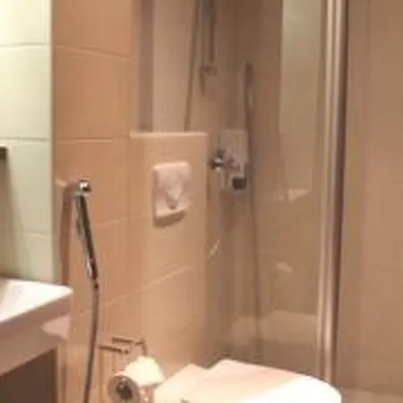 Дом отдыха Holiday Superior Black A 9 *